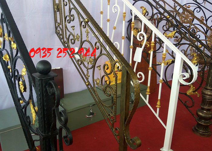 Cầu thang sắt mỹ thuật Đà Nẵng