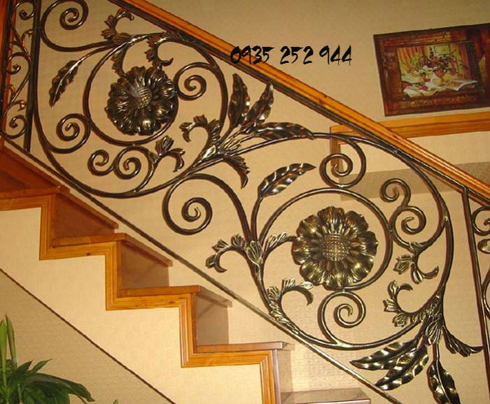 Cầu thang sắt mỹ thuật Đà Nẵng