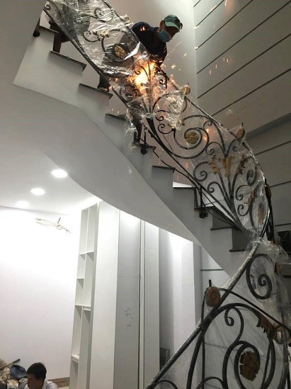 Điểm tên 10 thiết kế cầu thang sắt đẹp “nứt nở” tại Đà Nẵng