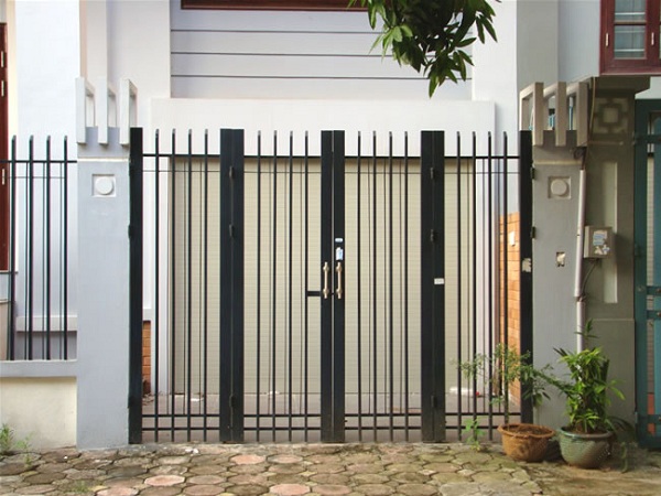 Cổng sắt tại Đà Nẵng