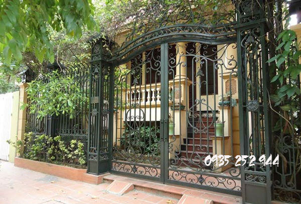 Mẫu cổng sắt nghệ thuật Đà Nẵng