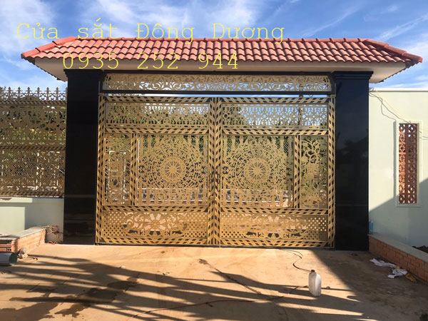 Mẫu cửa cổng CNC đẹp Đà Nẵng