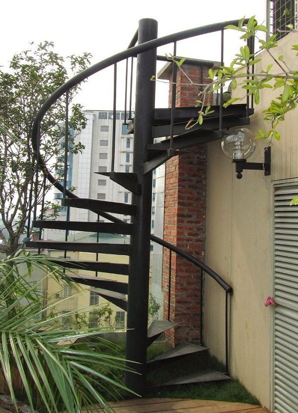 Cầu thang xoắn ốc tại Đà Nẵng